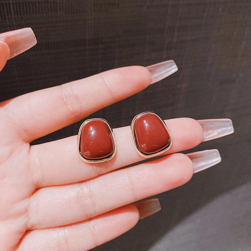 French retro simple geometric square earrings niche high-end fashion stud earrings women's new earrings