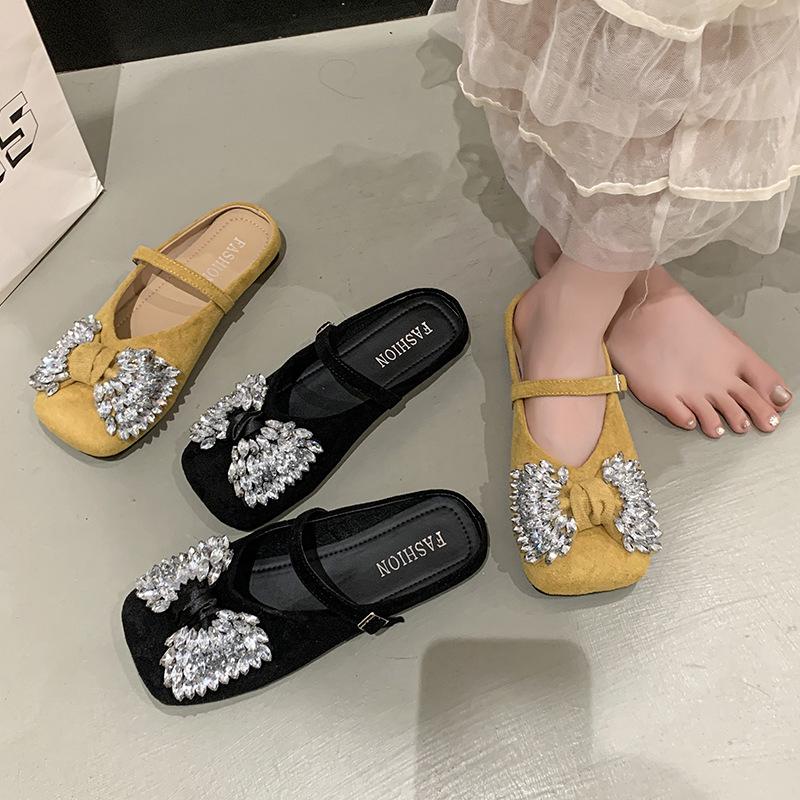 Elegant pointed head shallow mouth with red wedding shoes 2025 spring new exquisite rhinestone large size comfortable women's shoes