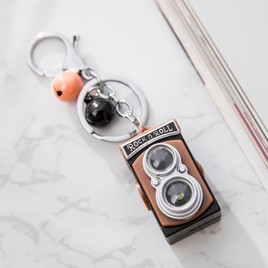 Keychain Lightweight Portable LED Sound Light Design Retro Camera Shape Key Chain Bag Backpack Keyring Pendant Accessory