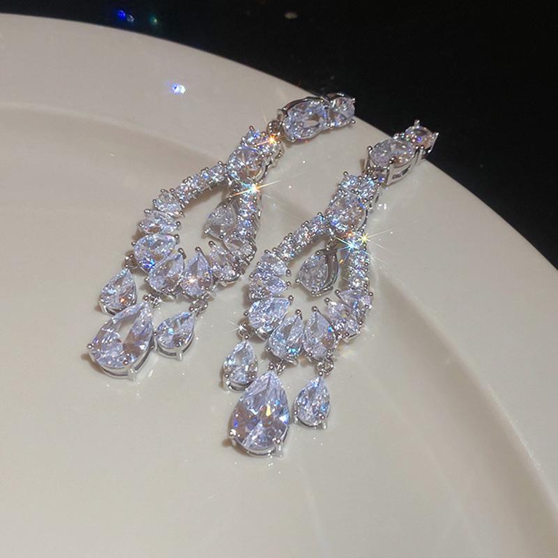 Gold-Plated Vintage Bow Pearl Earrings - Luxury Niche Design Stud Jewelry