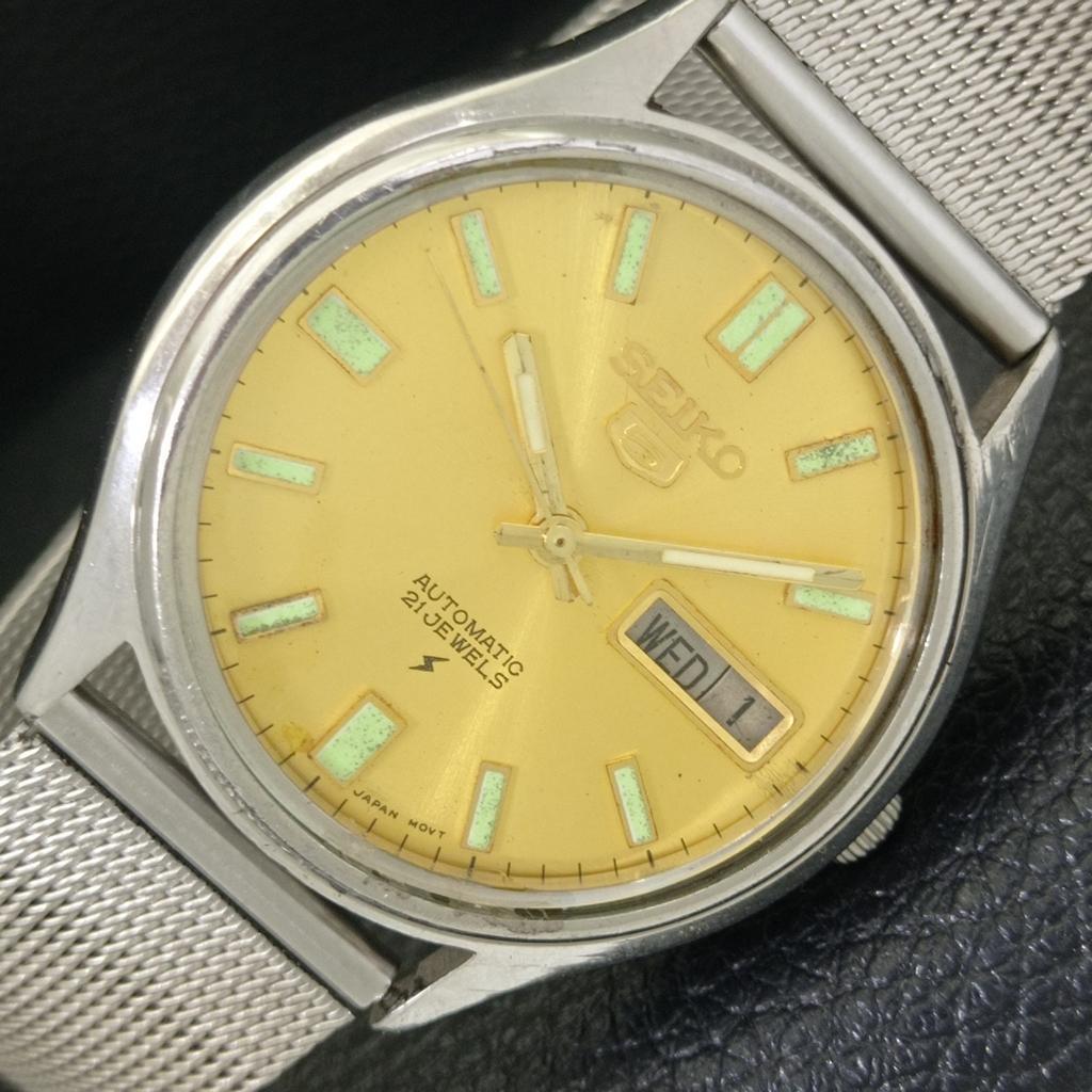 

SEIKO 5 AUTOMATIC JAPAN MENS VINTAGE ORIGINAL DIAL WATCH a702647-1 R209-a702647