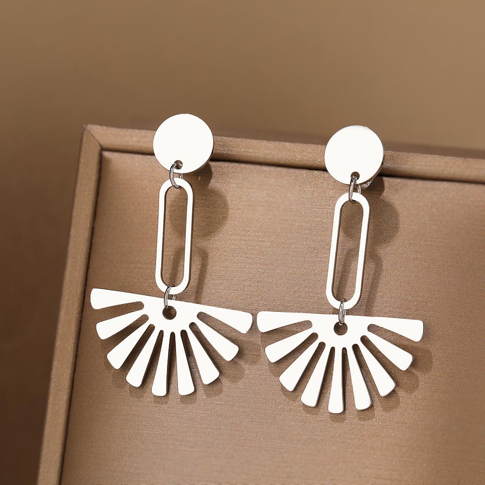 Edelstahl Ohrringe Süße Vintage Zarte Sonnenblume Elegante Gefühl Licht Luxus Mode Anhänger Ohrringe Für Frauen Schmuck