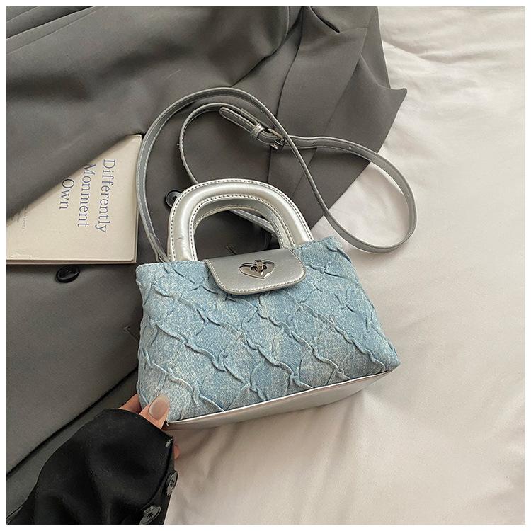 

2025 new fashion denim bucket bag pleated trend shoulder bag high sense versatile messenger bag hand bag