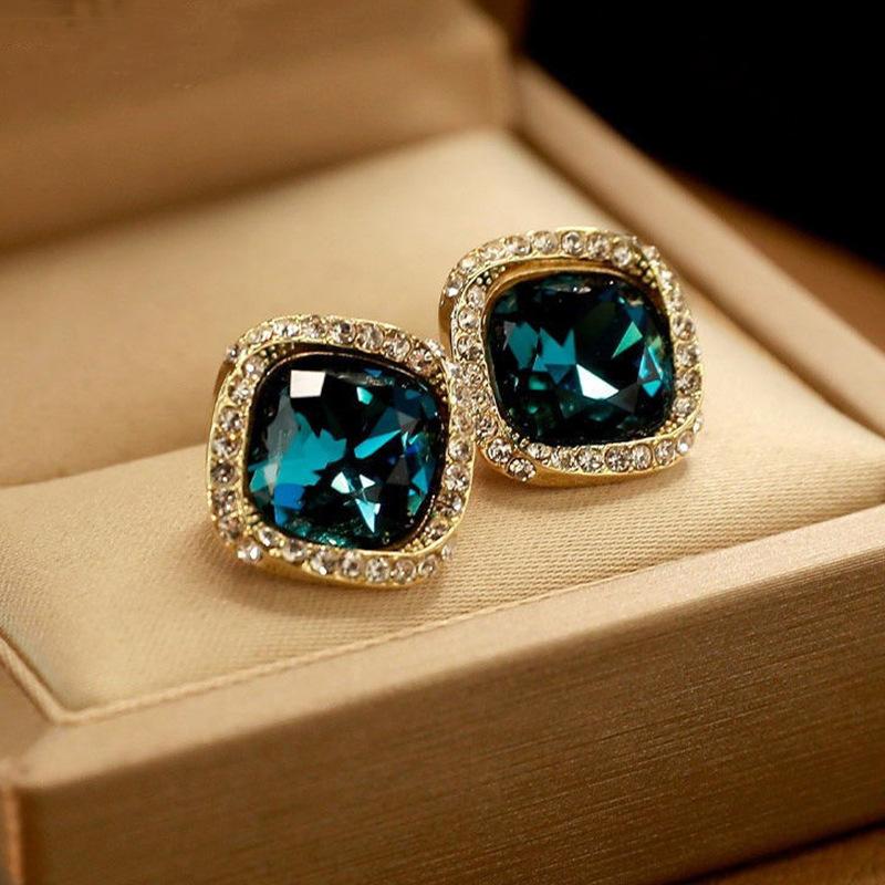 Retro Square Blue Crystal Zircon Stud Earrings for Women Luxurious and Exquisite Daily Accessories Party Jewelry Birthday Gifts
