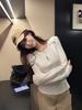 Stylish Korean Slim-Fit Half-Zip Long-Sleeve Top: Trendy, Figure-Flattering, Versatile Autumn/Winter Base Layer.