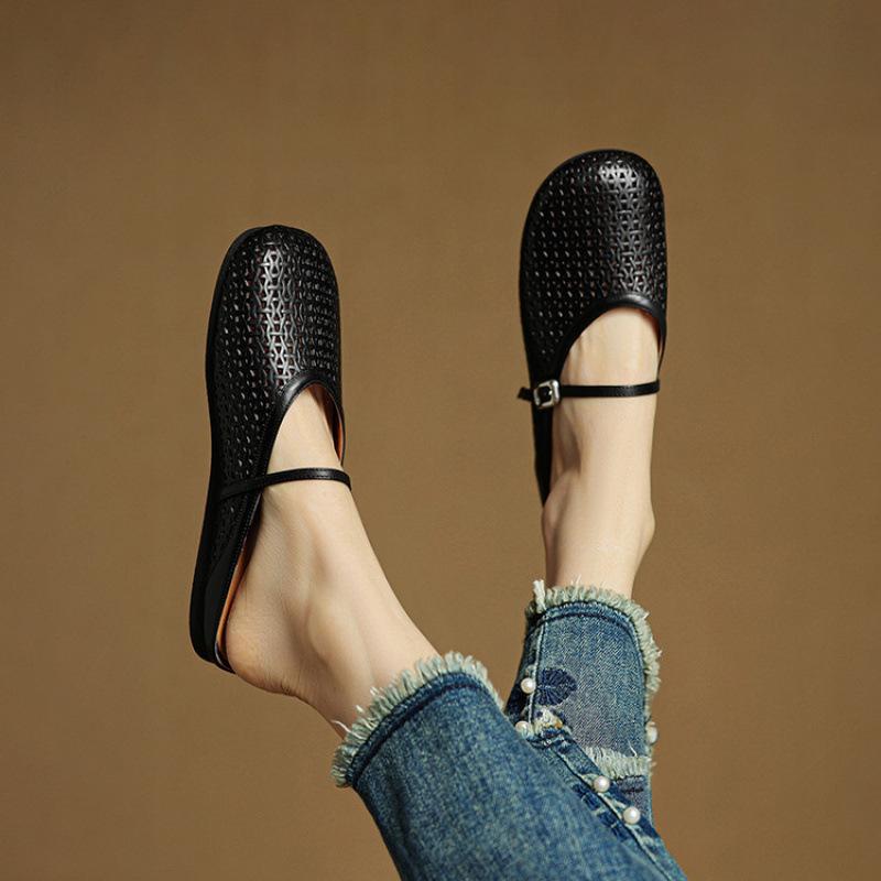 

Летние женские шлепанцы баотоу повседневные однотонные на плоской подошве женские из натуральной кожи с мягкой подошвой из говяжьей кожи крутые шлепанцы новые с закрытой пяткой 40 чёрный