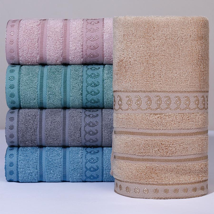 Absorbent, non-shedding bamboo fiber towel: superior to pure cotton towels for bath use.