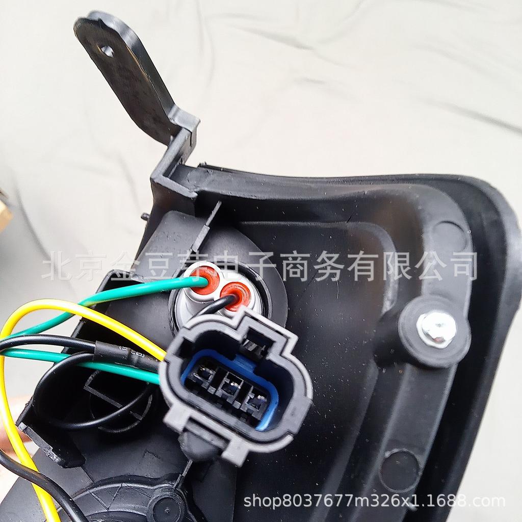 Nissan D22 Right Corner Lamp with Crystal, 26110-VJ700