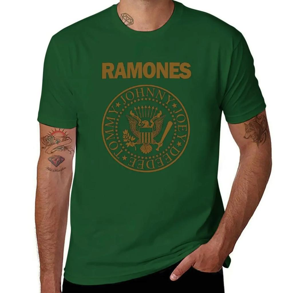 Anime T Shirts for Men Graphic Golden Ramone Sweat Oversized Harajuku Graphic Men Clothing Summer Funny Style Oversized T Shirt