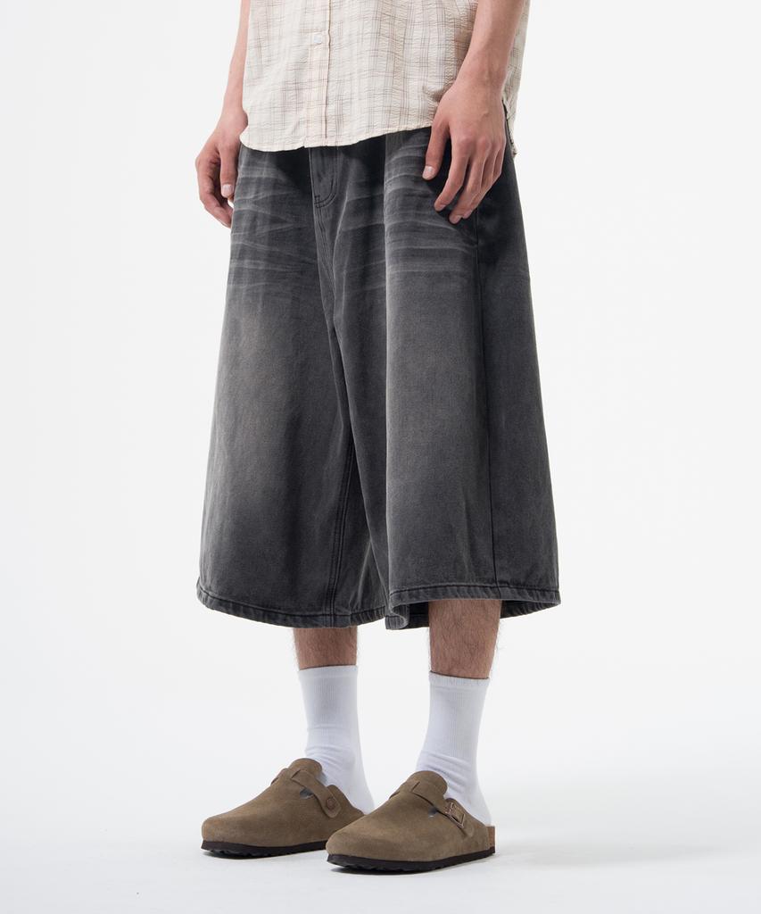 Descheuis Everyday Washed Bermuda Denim Pants (Type A)