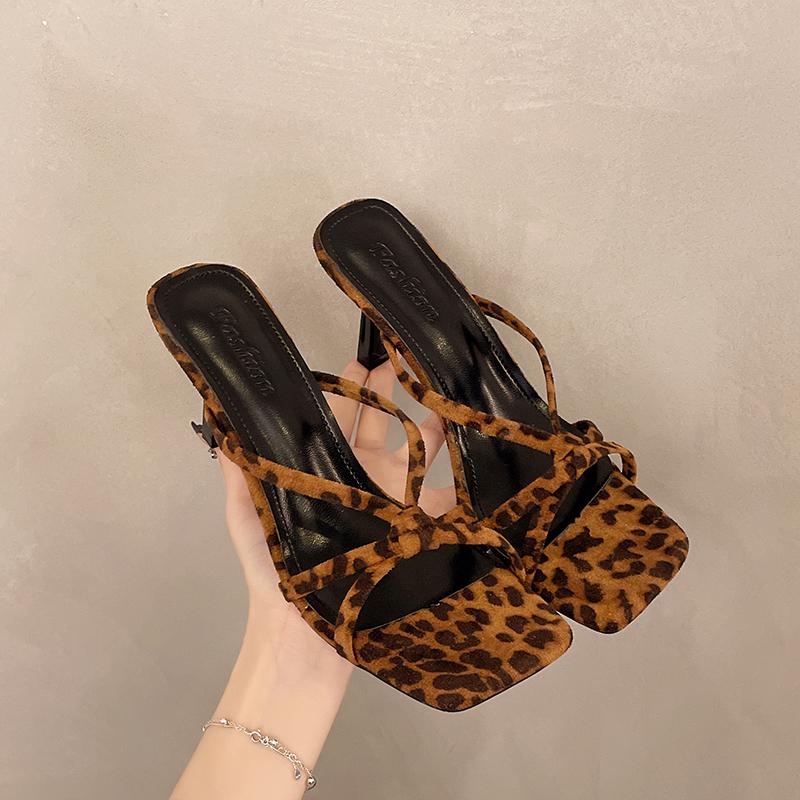 Fashion Slope Slippers Women's Fashion Square Head Clip Toe Set Foot Fine Strap Soft Sole Anti-slip Wear-resistant High Heels