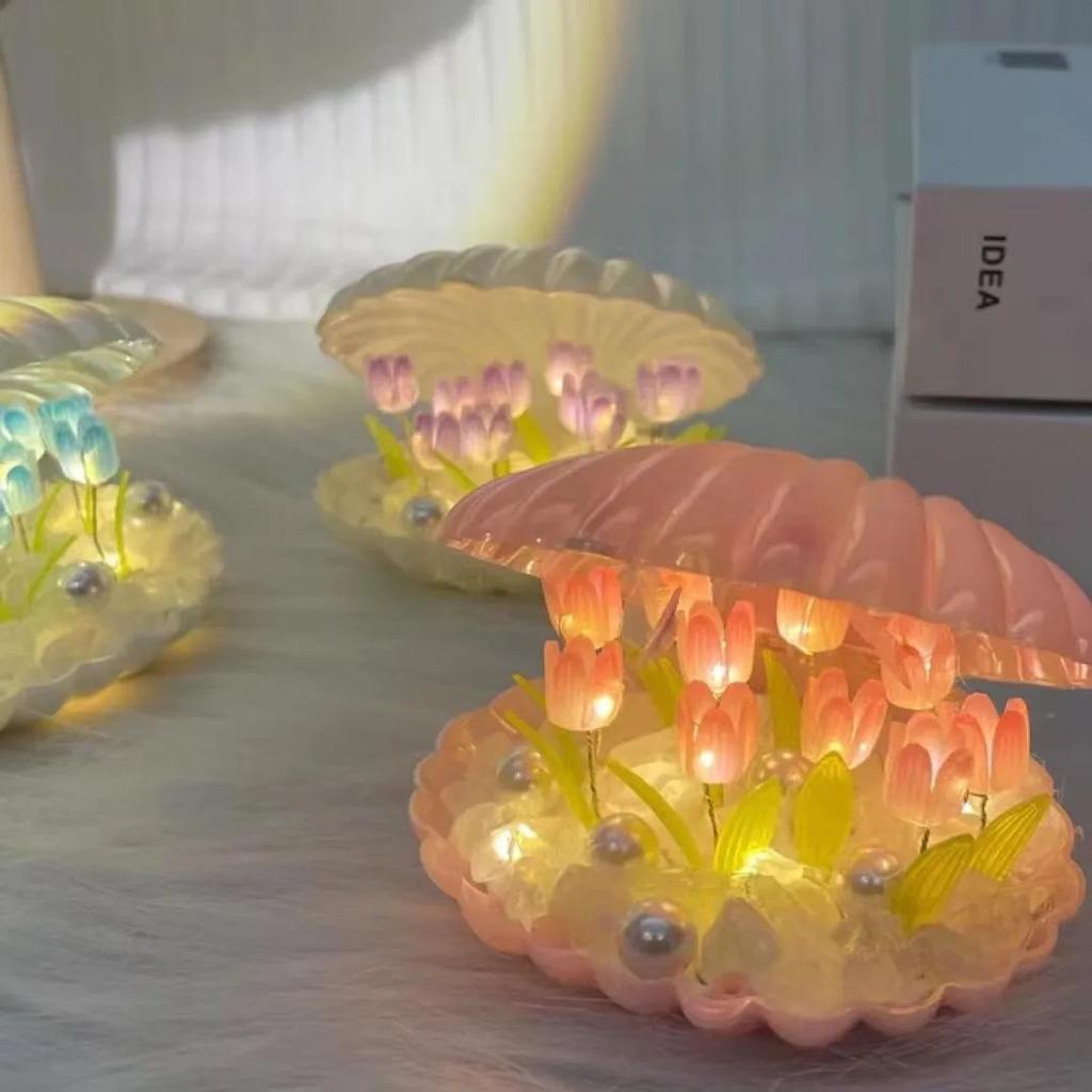 Diy Tulip Night Lamp Handmade Flower Lamp Creative Desktop Christmas Home Table with Decoration Birthday Lamps Light Figurines