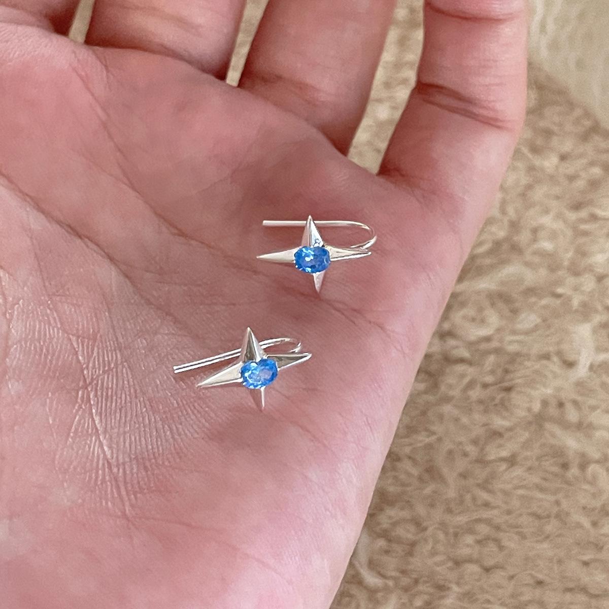 

Серьги-пусеты из серебра 925 пробы в виде тетрагональных звезд, женская нишевая мода, крутой ветер, серьги с синим цирконом, осенне-зимние серьги высокого класса 925 silver needle