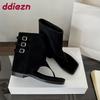 Calzado para mujer – Sandalias