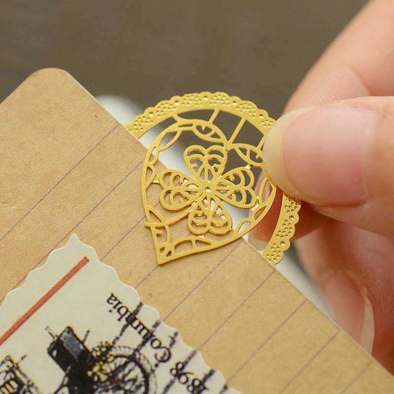 1pcs Mini Metal Bookmark for Book Lace Ring Cartoon Cat Rabbit Key Page Clips Unique Reading Gift Office School