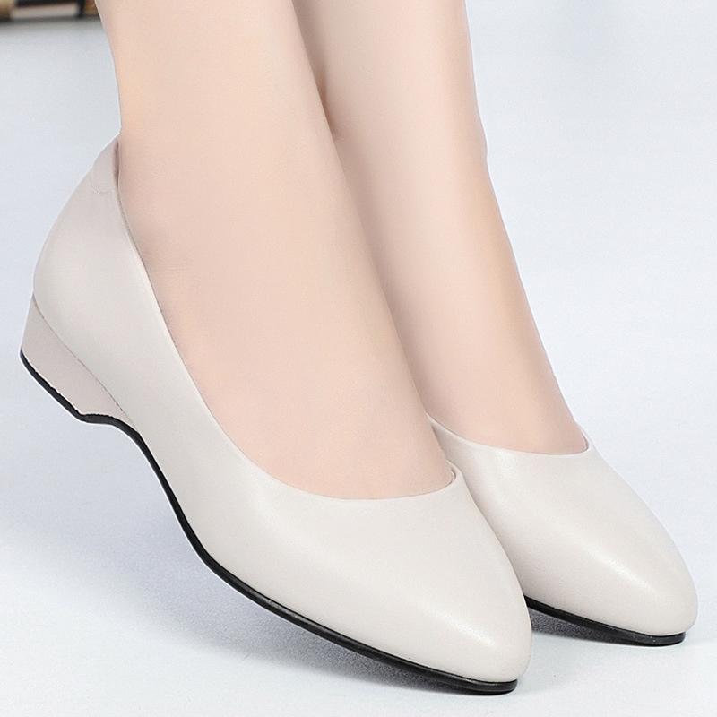 Women Cute Sweet Pointed Solid Black High Heel Soft Leather Shoes Classic  Spring Summer Soft Block Heel Pumps