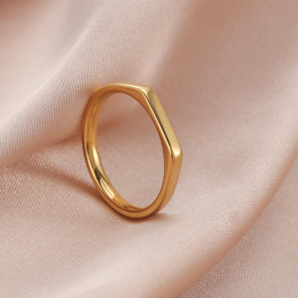 Cazador Stainless Steel Gold Color Minimalist Women's Ring Simple Classic Finger Rings Fashion Couple Wedding Jewelry Wholesale