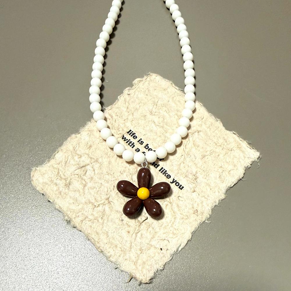 Y2K Bunte Blume Anhänger Halskette für Damen Handgemacht Perlen Schlüsselbein Kette Charm Halsband Choker Dopamin Süßer Schmuck Geschenke