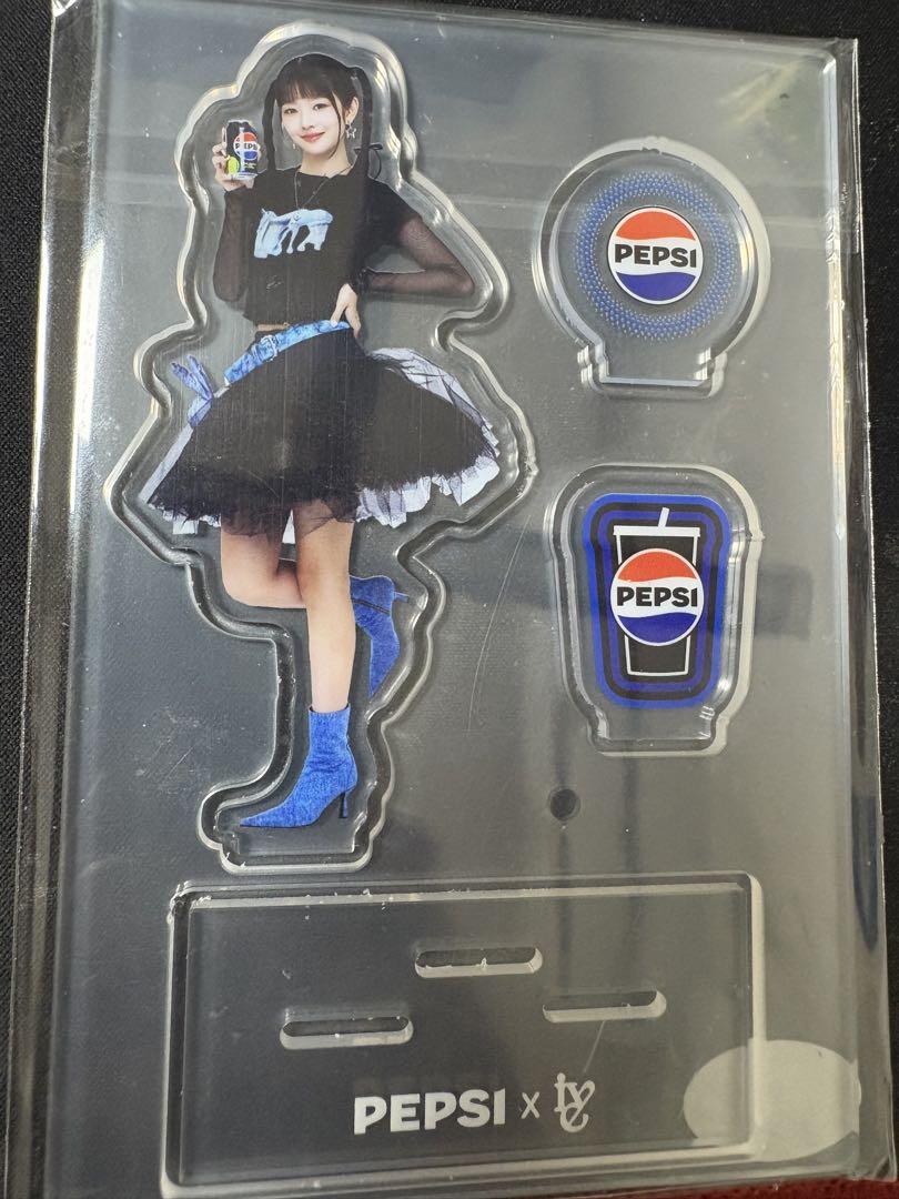 

[Б/У] Акриловая подставка IVE x Pepsi, Лиз