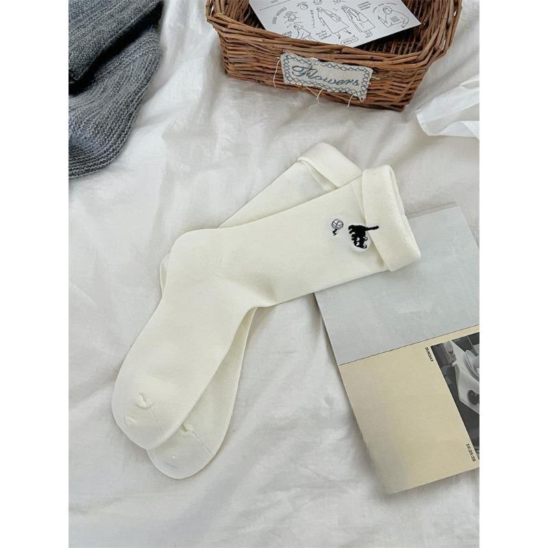 

Женские осенние ретро простые однотонные с отворотом милые носки с вышивкой котенка 1 pair белый