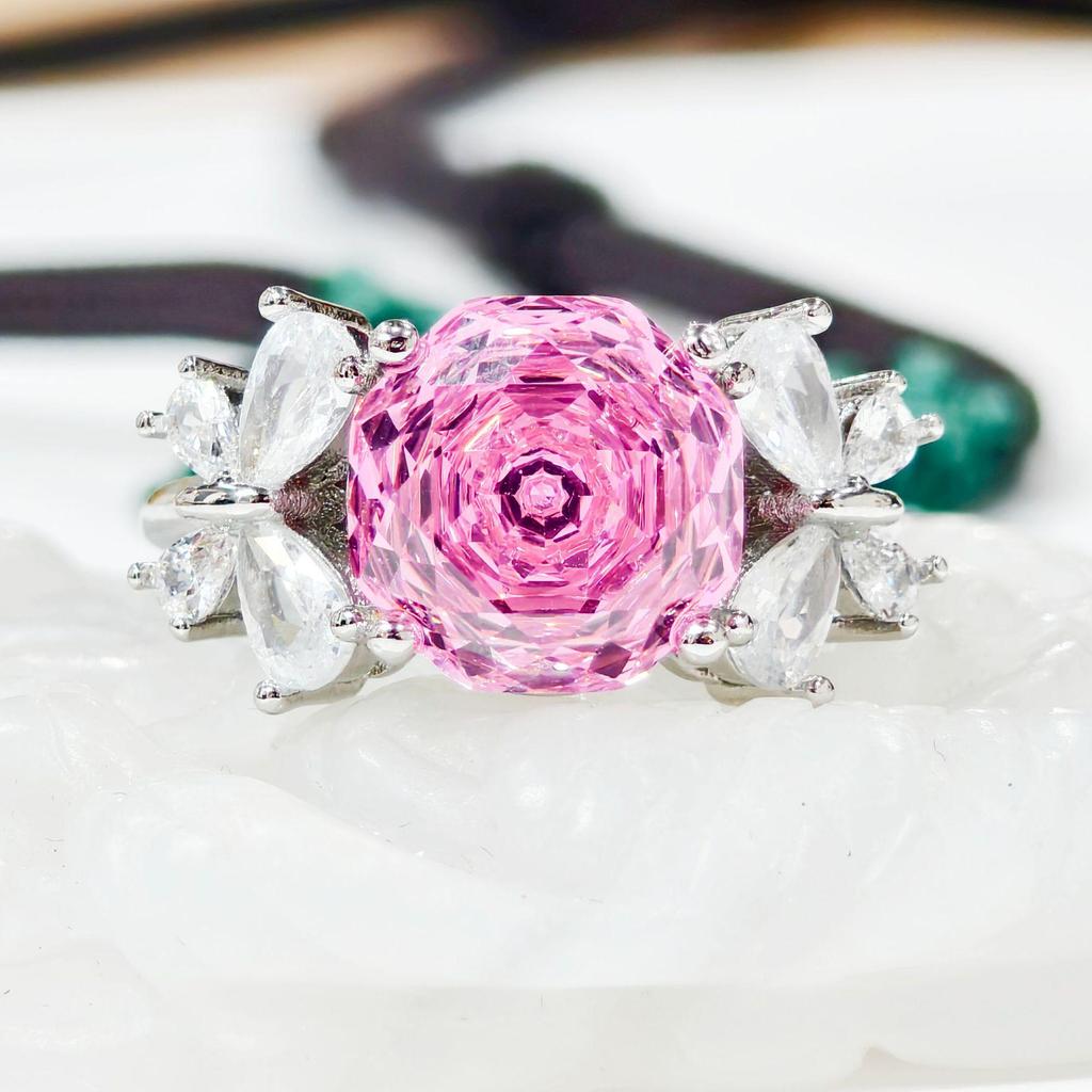 Růžová Sakura Motýlí Šperky Set: Zirkonový prsten, náušnice a přívěsek