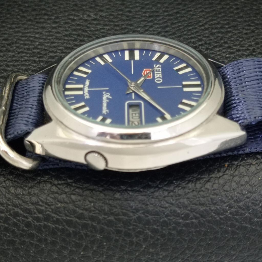 VINTAGE SEIKO 5 AUTOMATIC JAPAN 7009A MENS BLUE COLOR DIAL WATCH A702109-5 R208-a702109