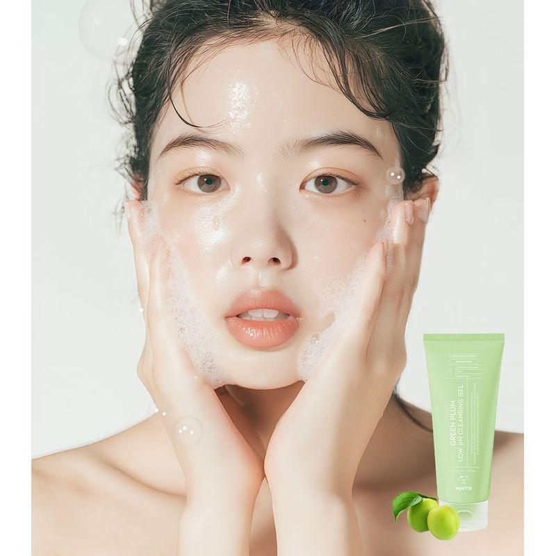 OOTD - Green Plum Low pH Cleansing Gel