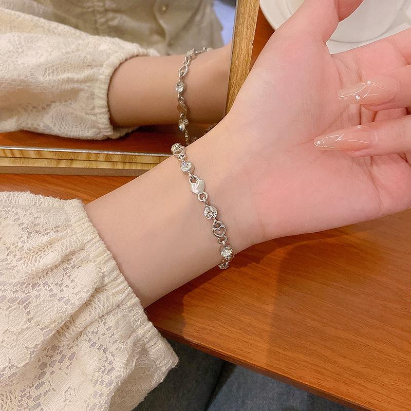 

Женский браслет Sweet Love Zircon Trendy Korean с передовым дизайном