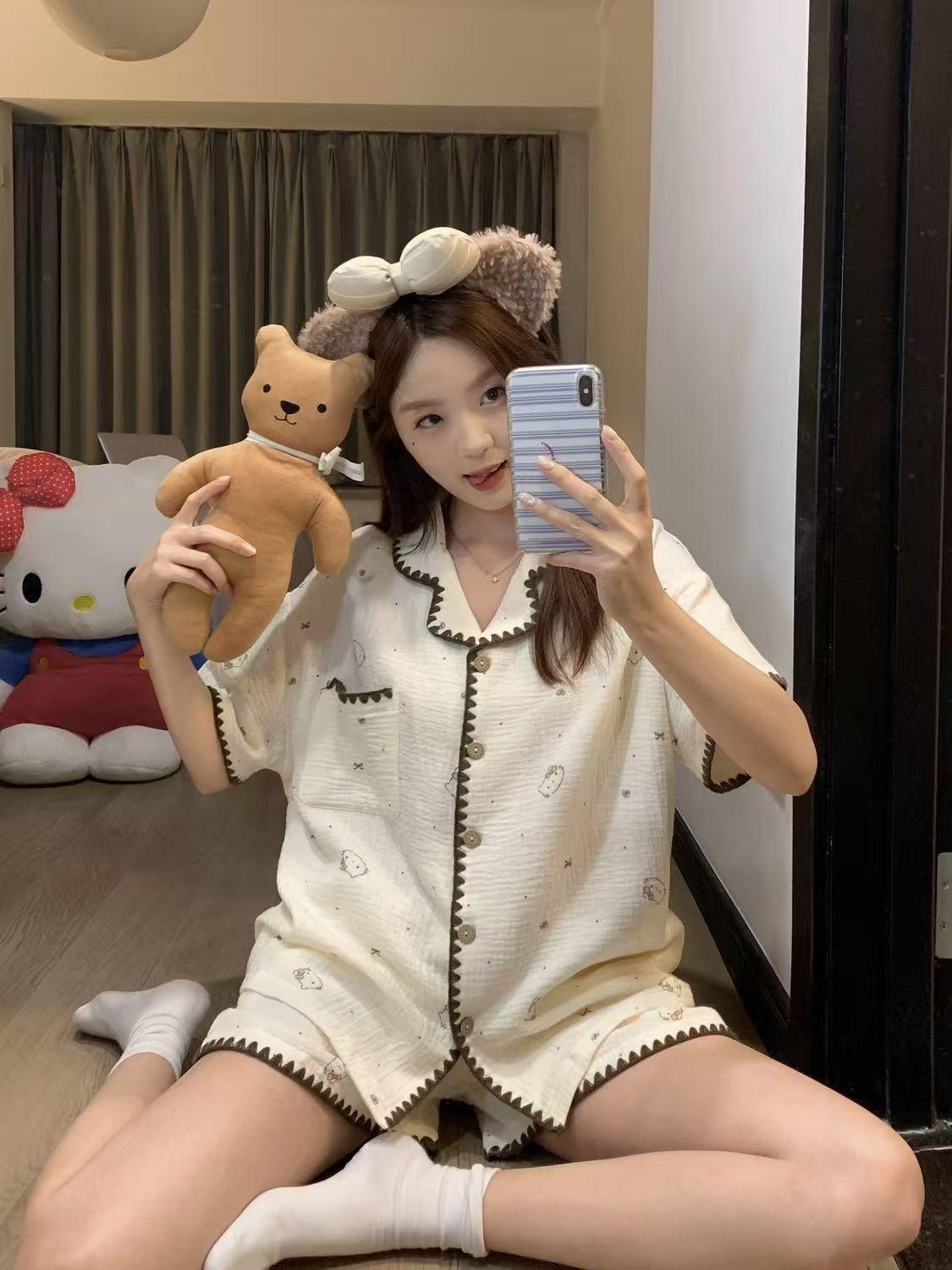 

Premium cute Hello Kitty simple pajamas women s summer short-sleeved shorts lace two-piece set Internet celebrity loungewear S