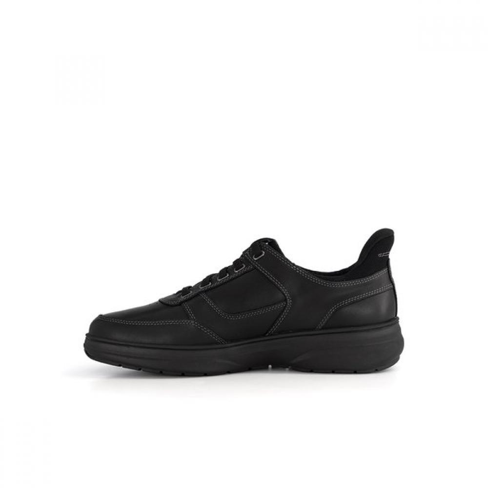 ClarkS Men S Lightweight cuShioning SneakerS Mullan eaSy
