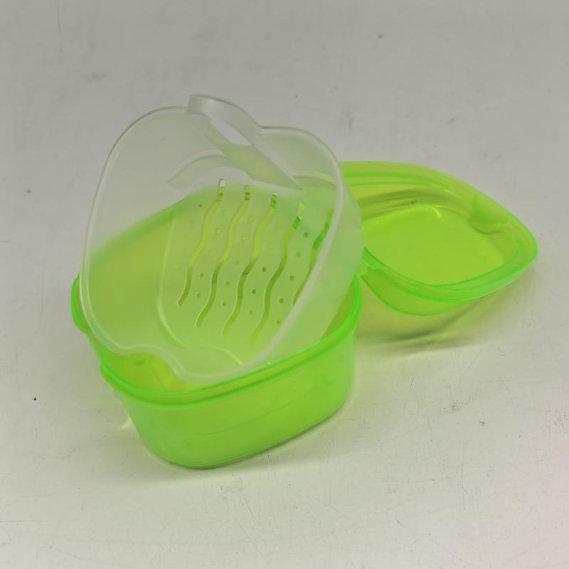 Shaped Denture Case With Drainage Tray Leak Proof Lid Portable For Daily Travel Dental Storage Container