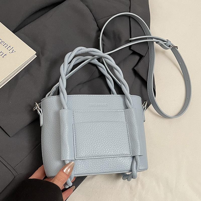 Fashion New Product Niche Design Sense Casual Simple Portable Bucket Bag Personality Versatile Lychee Pattern Messenger Women's Bag