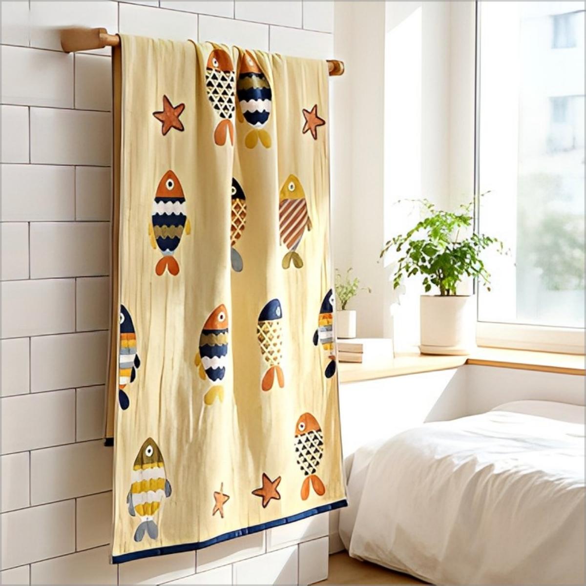 

Cute Sea Life Fish Beach Towel Boho Starfish Print Quick Dry Oversized Bath Towel for Summer Pool Vacation Kids Gift W40*H60(CM)