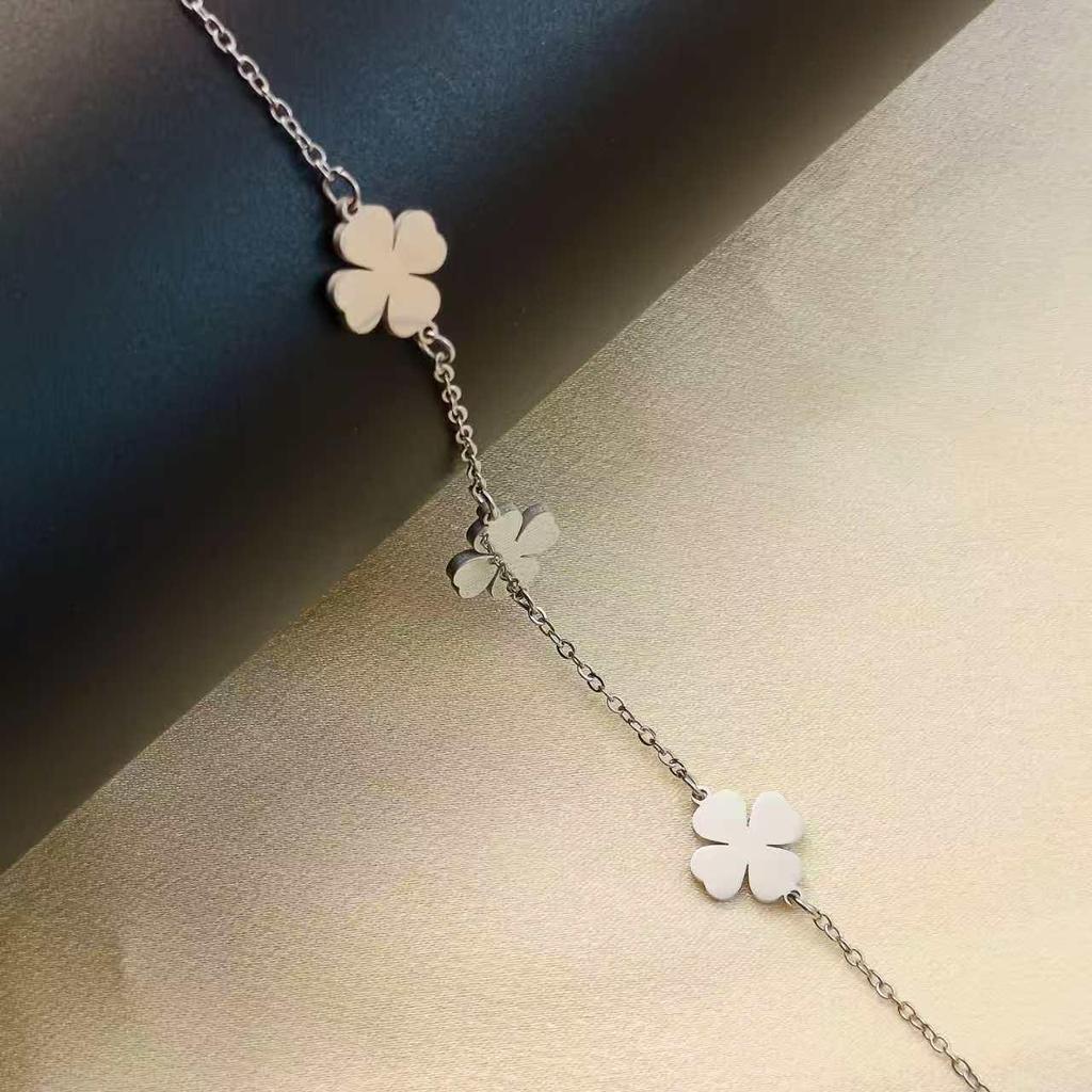 Women's Waterproof Stainless Steel Four-Leaf Clover Bracelet - Fashionable Titanium Lucky Flower Jewelry