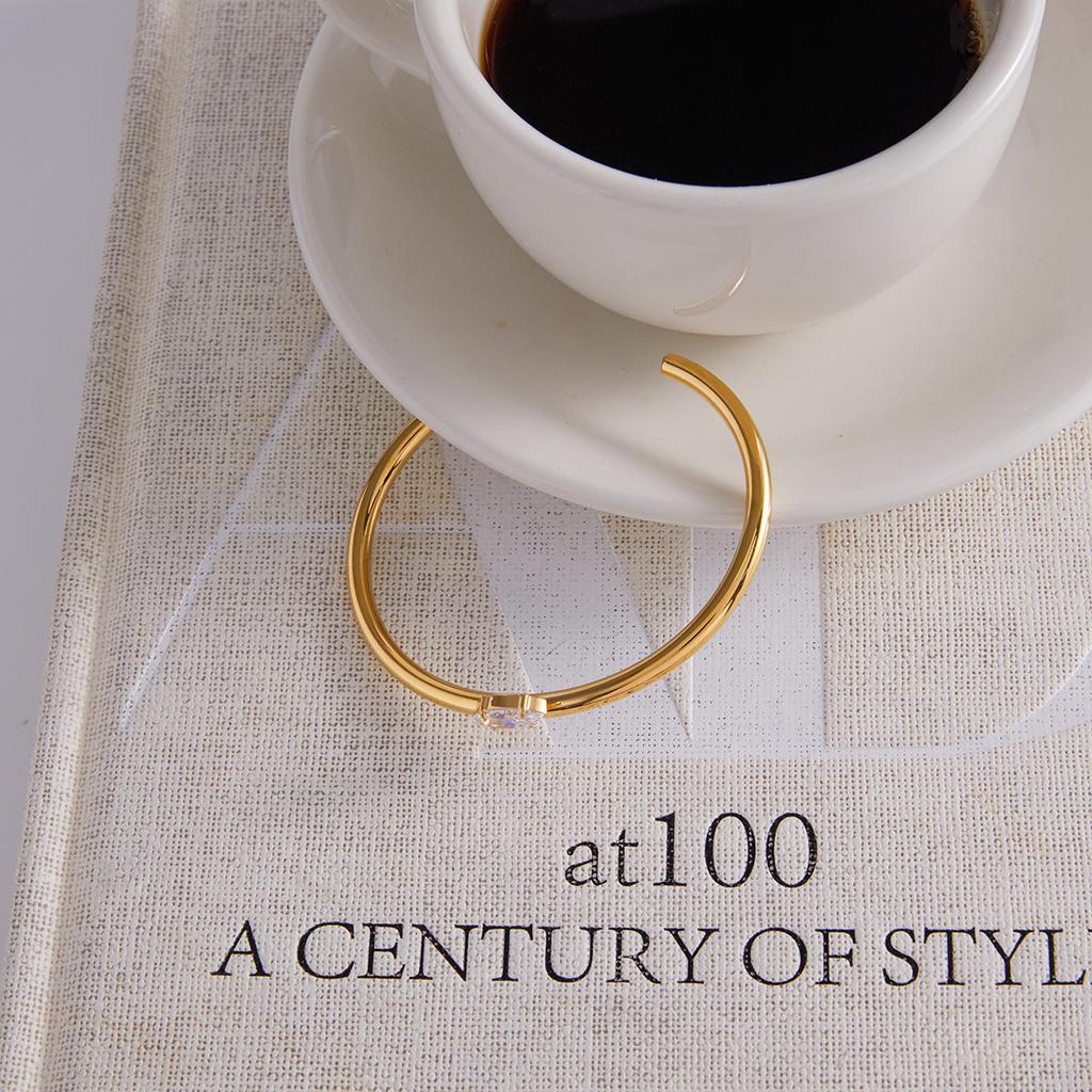 Yori High Quality Stainless Steel Marquise White Zircon Open Bracelet Bangle Waterproof Texture Personalized Unisex Jewelry Bijo