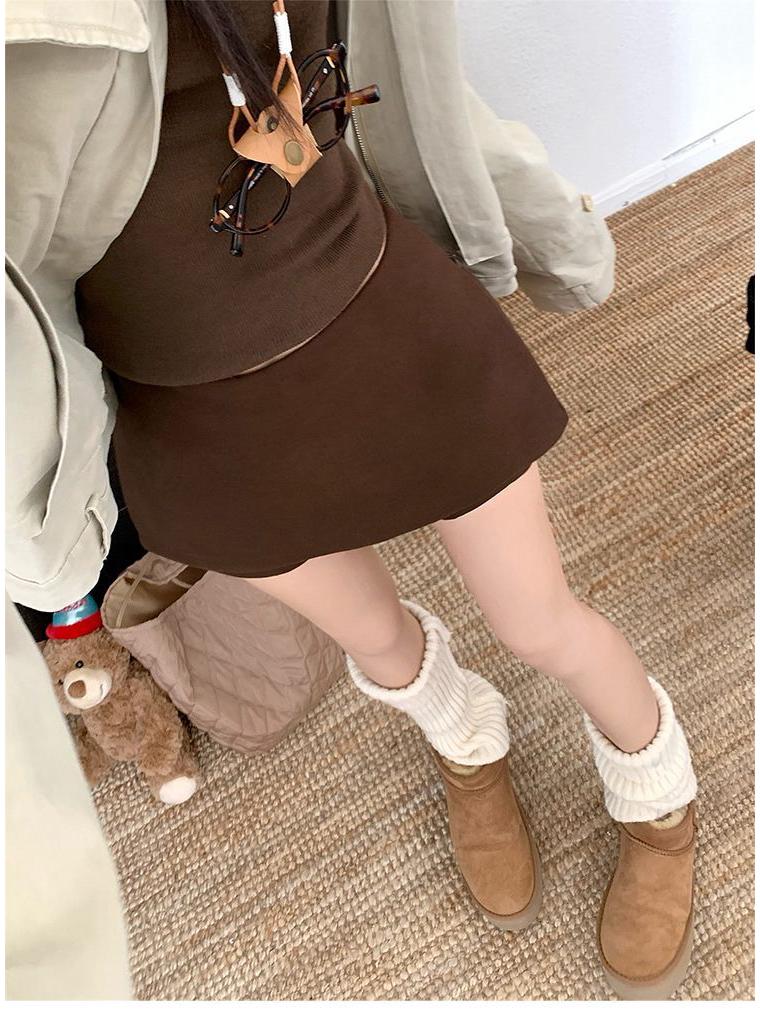 Women's Versatile Woolen Skirt Pants with Side Zipper - Stylish, Slimming, Two-Wear Design for Spring, Autumn, and Winter