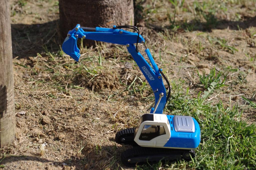 Diapet DK-6113 1/52 scale power shovel
