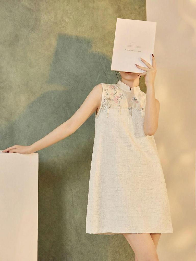Women's High-End Chinese Style Embroidered A-Line Sleeveless Summer Dress P0185