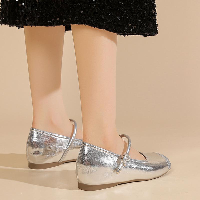Mary Jane Shoes Shallow Buckle Single Shoes Women's 2025 Spring New Korean Version Square Head Flat Bottom Shallow Mouth Soft Sole Doudou Shoes