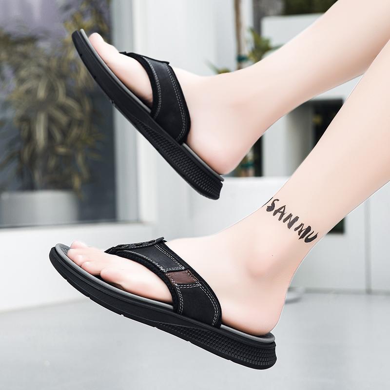 Fashion 2025 New Style Fashionable Men's Leather Comfortable Flip - Flops Anti - Slip Summer Beach Sandals Breathable Retro Casual Shoes