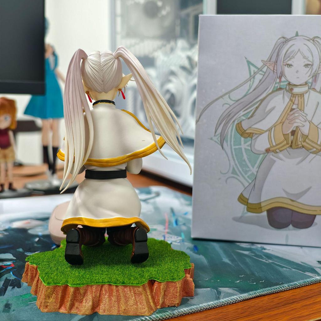 In Stock: Frieren Double-Headed Statue Figure 2D Anime Ornament