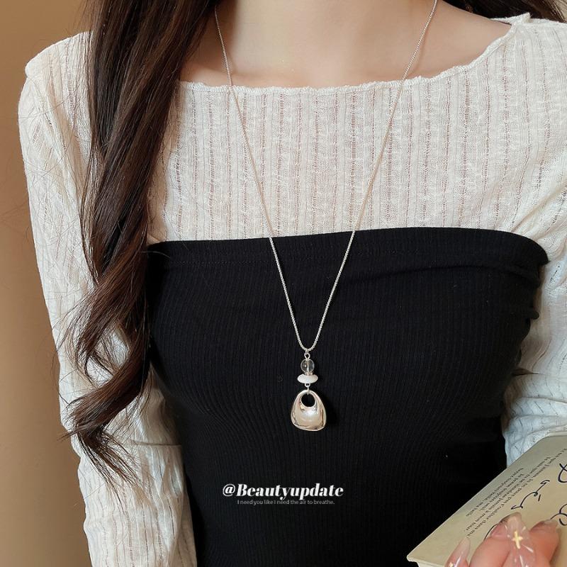 Pale Face Tiancai~ Crystal Geometric Glossy Pendant Necklace Korean Ins Style Fashion Clavicle Chain Beautiful Versatile Necklace