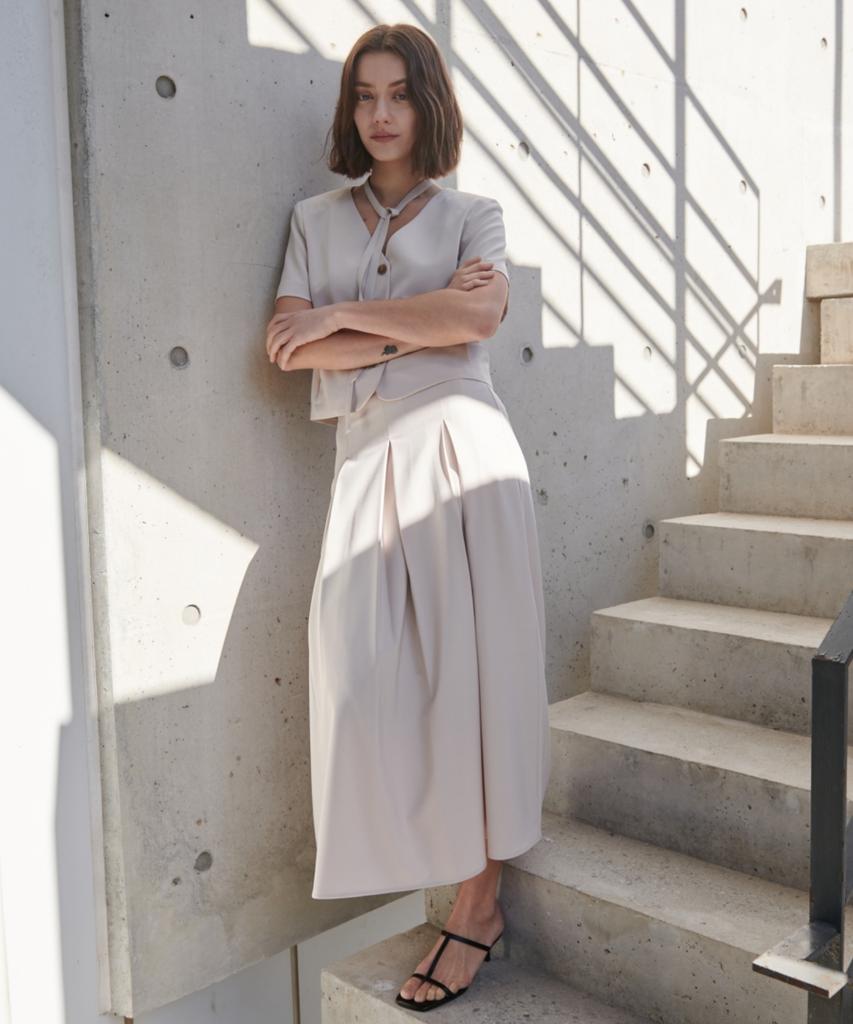 Owaiwai Belle Pleated Skirt_Beige
