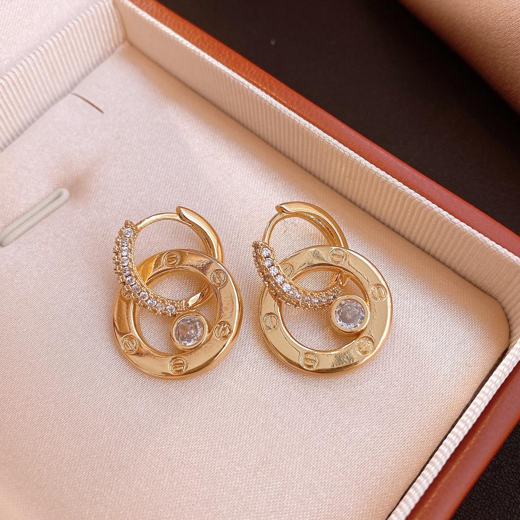European and American simple metal wind zircon round hollow earrings ear buckles exquisite personalized earrings