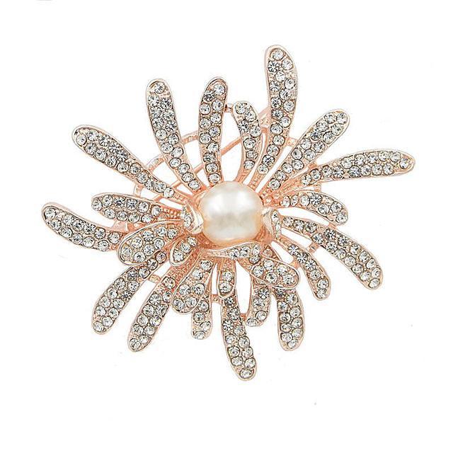 High Grade Delicate Crystal Inlaid Sweet Chrysanthemum Brooch Pearl Brooch Collar Pin Pin Clothing Accessories