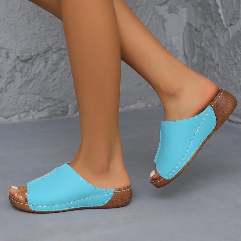Ladies' Spring New Style Slope Heel Fashion Simple, Lightweight and Fashionable Slippers
