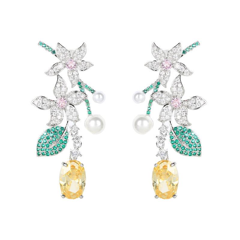 SUYU New Holiday Style Long Vintage Flower Earrings Female Leaf Yellowcrystal Forest Earrings