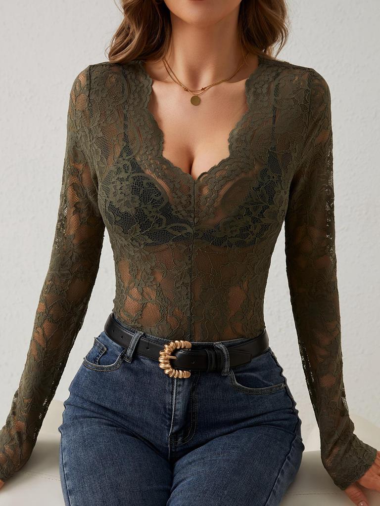 2024 Autumn/Winter Floral Lace Fan-Shaped Blouse for Women