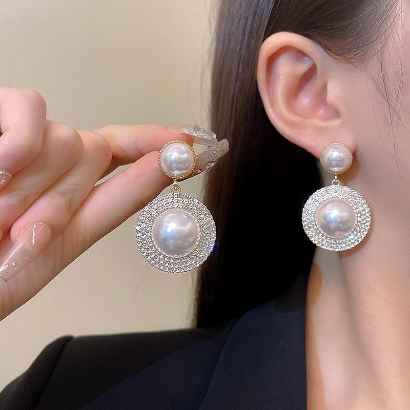 Cercei Lungi Coreeni cu Ciucuri și Perle - Cercei Eleganți de Lux pentru Femei