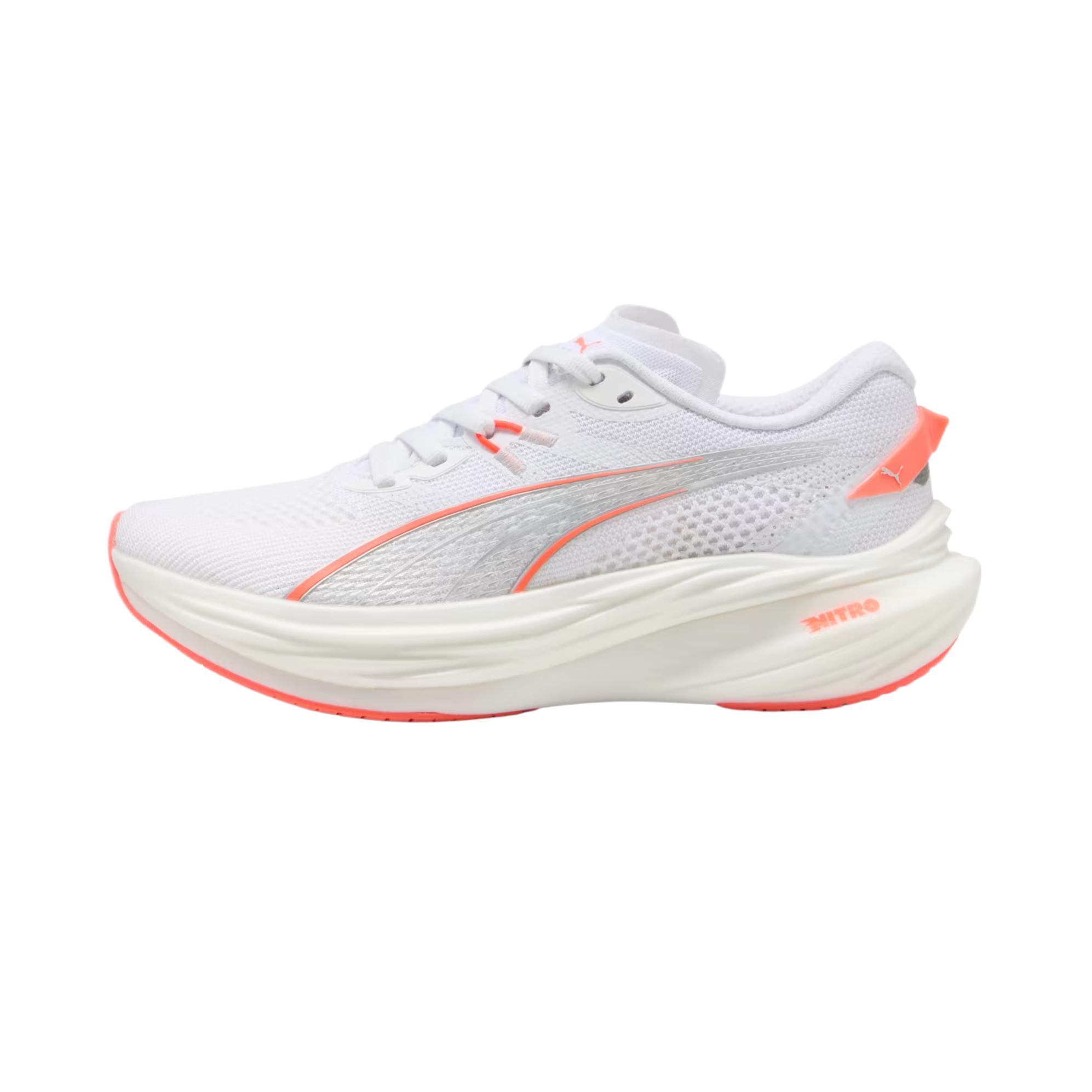 

Puma Женские кроссовки Deviate Nitro 3 Белые Светящийся красный 309708-16 39
